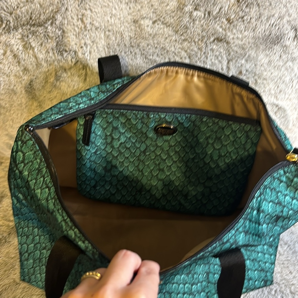Coach Limited Edition Green Snake Print Tote with Removable Pouch - Picture 9 of 11